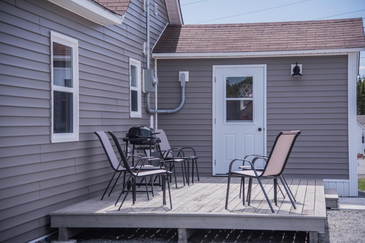 Family Ties Vacation Home - Hopkins House Twillingate Bagian luar foto